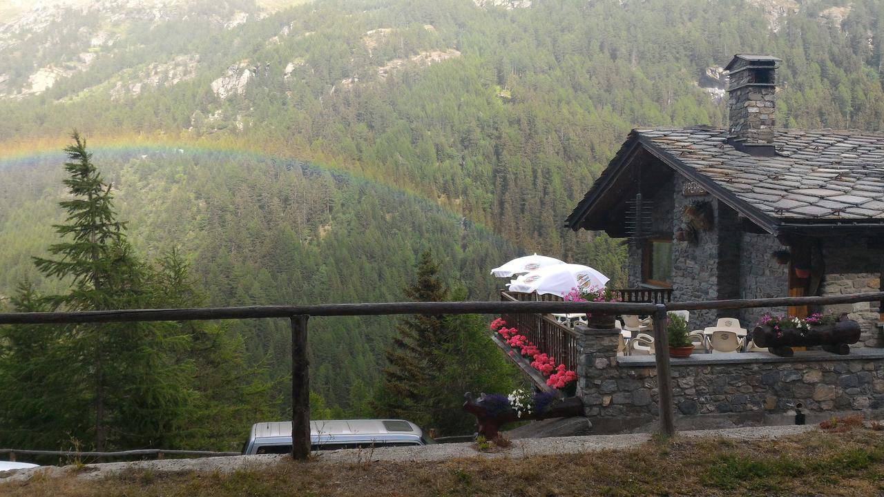 Hotel & Restaurant Perret - Mountain People Valgrisenche Exterior foto