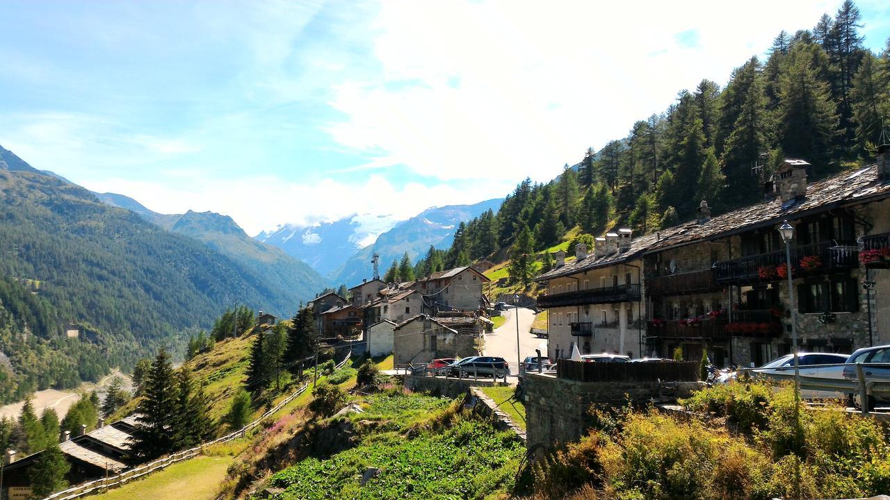 Hotel & Restaurant Perret - Mountain People Valgrisenche Exterior foto